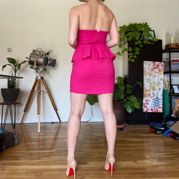 Urban Outfitters Peplum Fuchsia Pink Dress - Picture 4 of 4